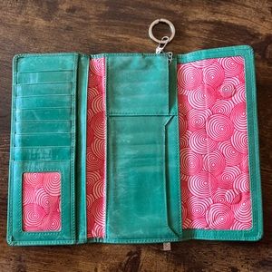 HOBO The Original tri fold wallet in green. Used.